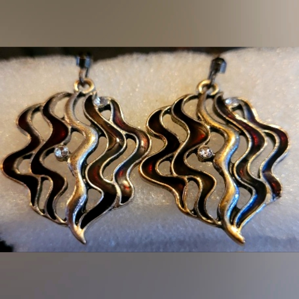 Earring/Lapel Pin Set - Picture 4 of 6